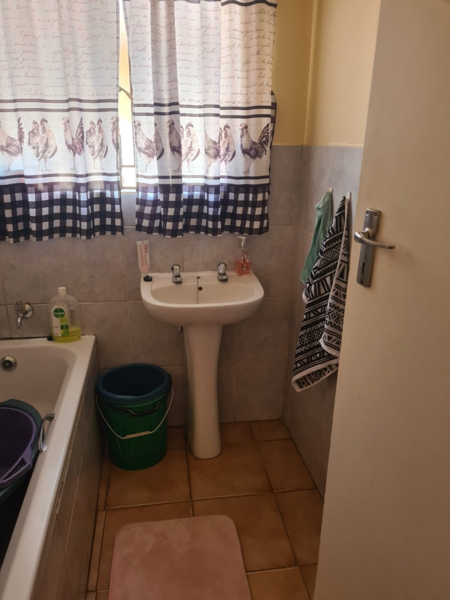 To Let 3 Bedroom Property for Rent in Ehrlich Park Free State